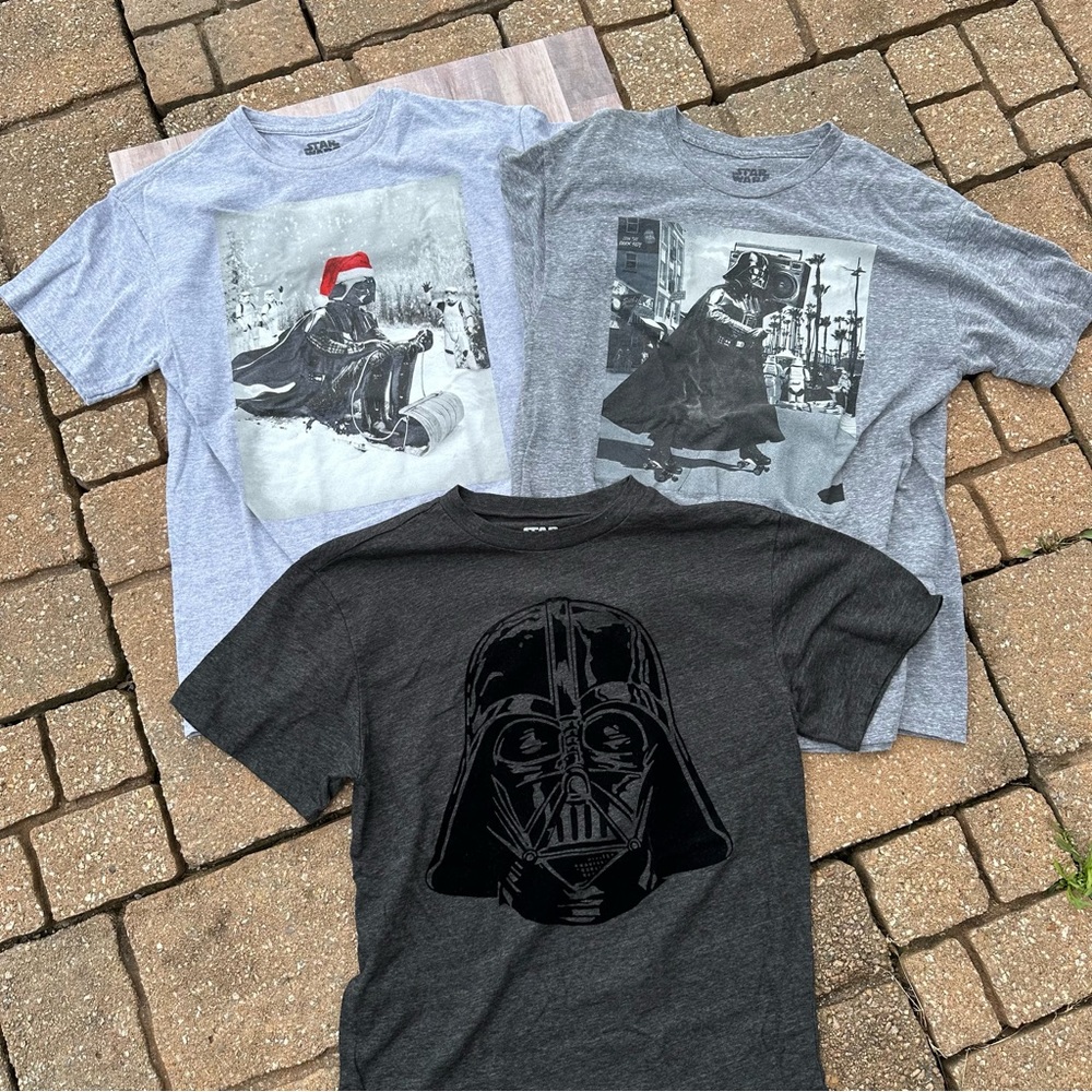 Star Wars T-Shirt lot - Youth Size M & L